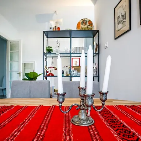 White - One Bedroom In The Center Bucarest