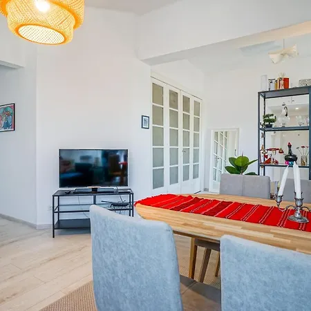 White - One Bedroom In The Center * Bucarest