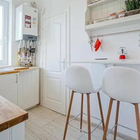 White - One Bedroom In The Center * Bucarest