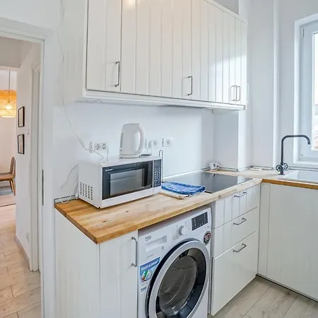 White - One Bedroom In The Center Appartement Bucarest